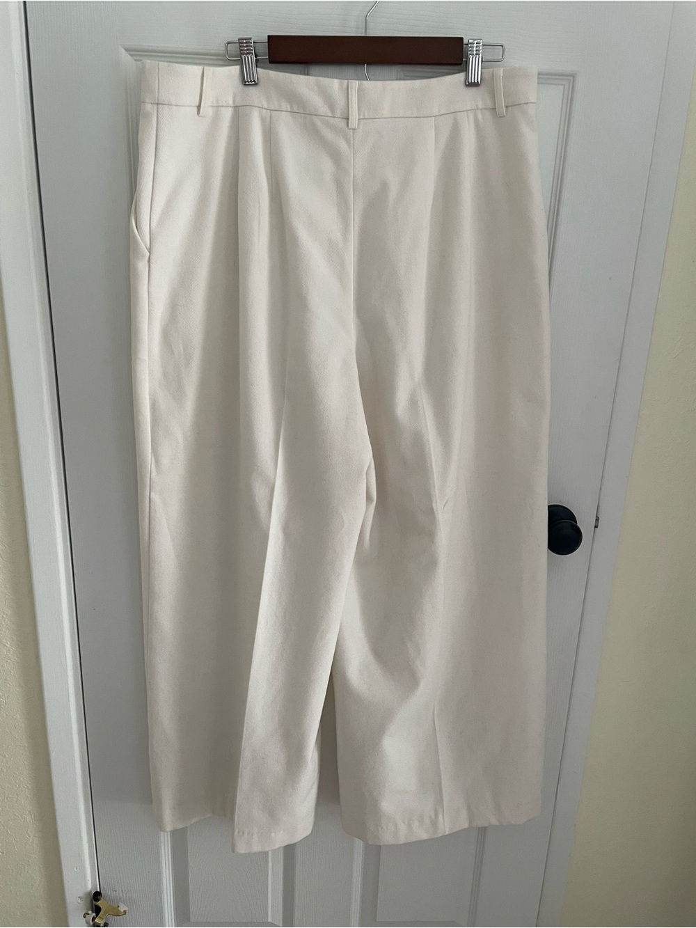 ✨ NWOT Express High-Waisted Wide-Leg “Editor” Trousers